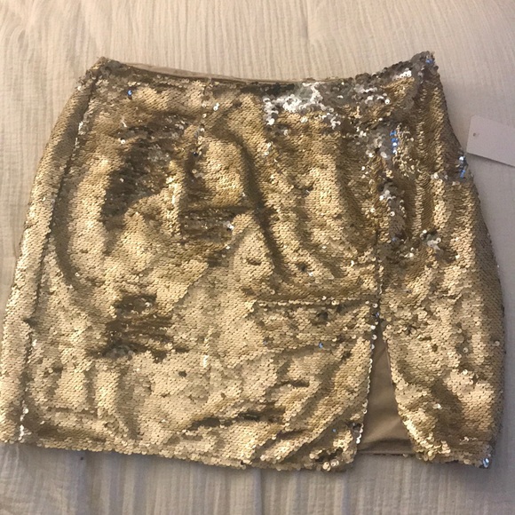 Gold Sequin Skirt- your perfect NYE outfit! - Picture 1 of 2